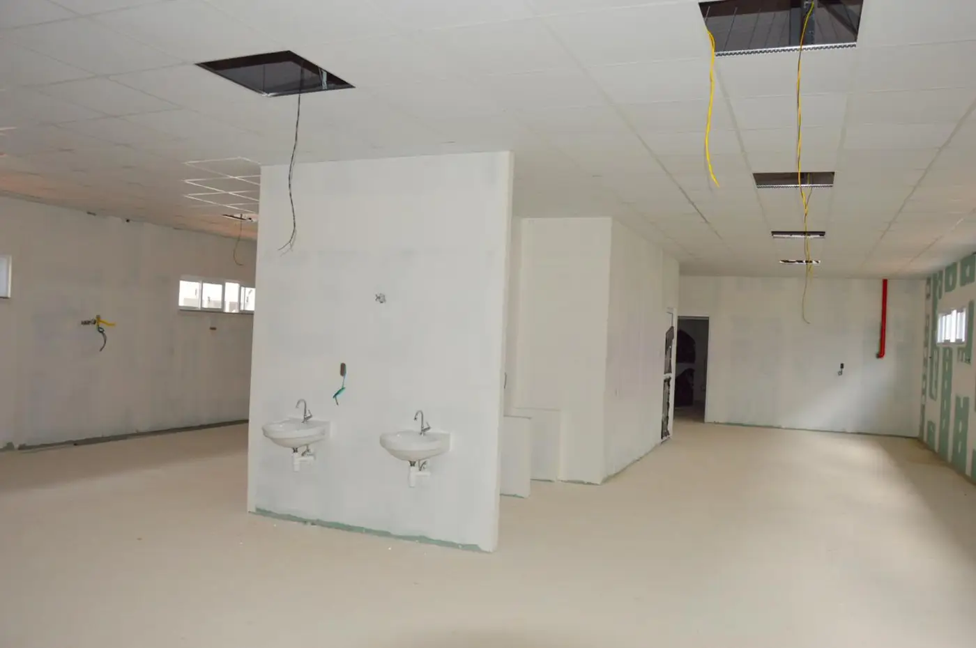 Governo do Estado finaliza estrutura externa e avança no acabamento do novo hospital de Amapá