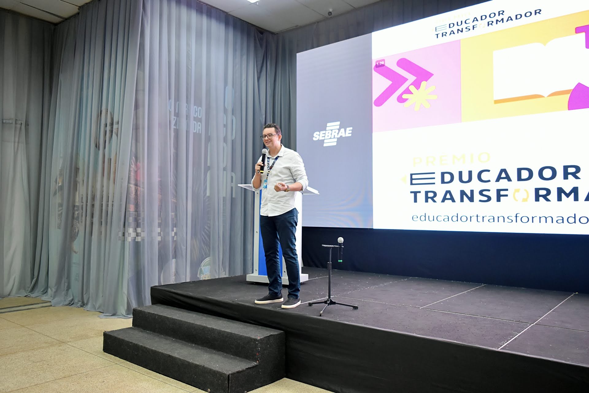 Prêmio Educador Transformador homenageia nove educadores no Amapá em pré-lançamento da edição 2026