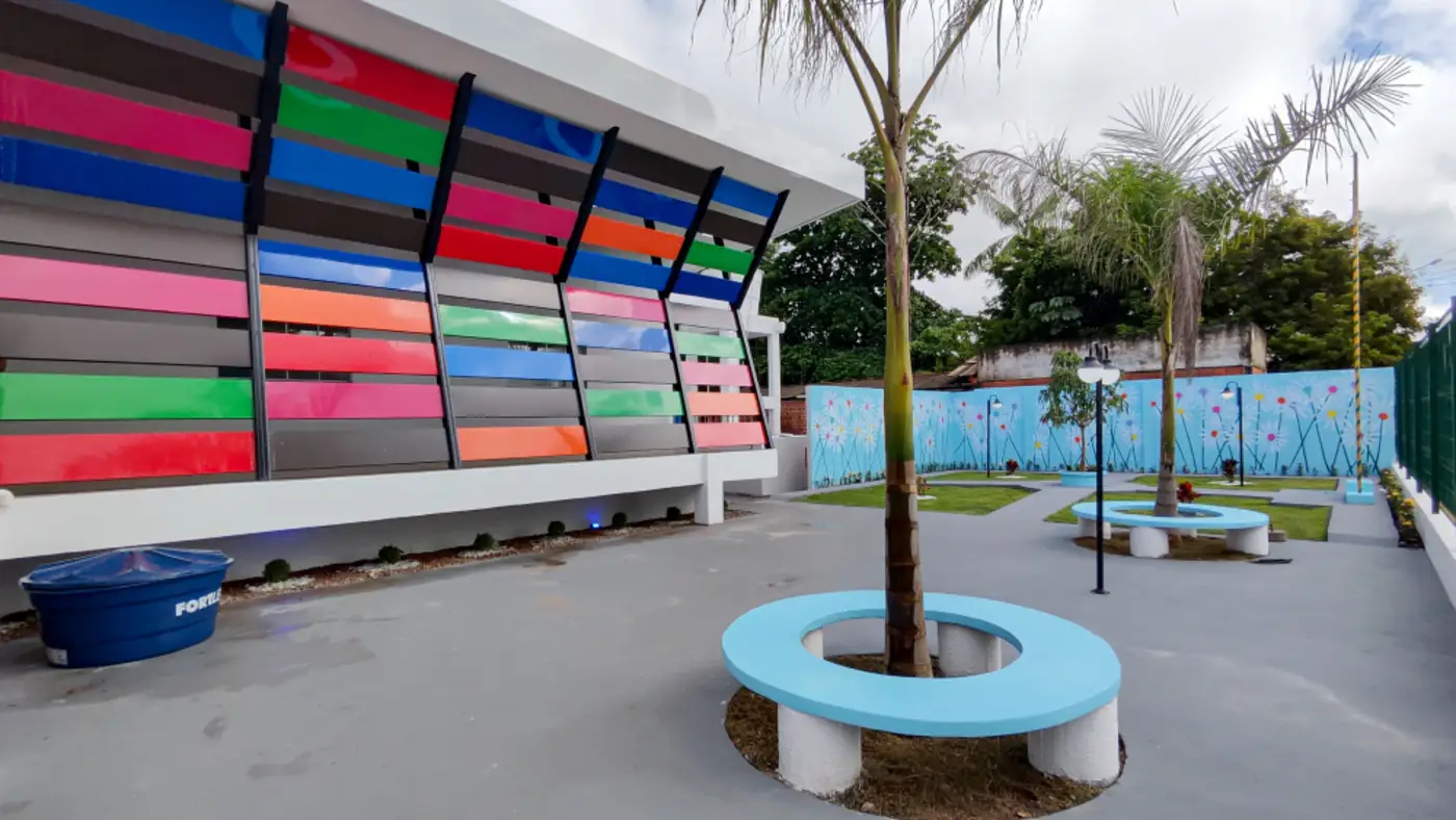 “Pedimos reformas, mas ganhamos uma escola nova”, diz professora durante entrega de unidade reconstruída pelo Governo do Amapá em Anauerapucu