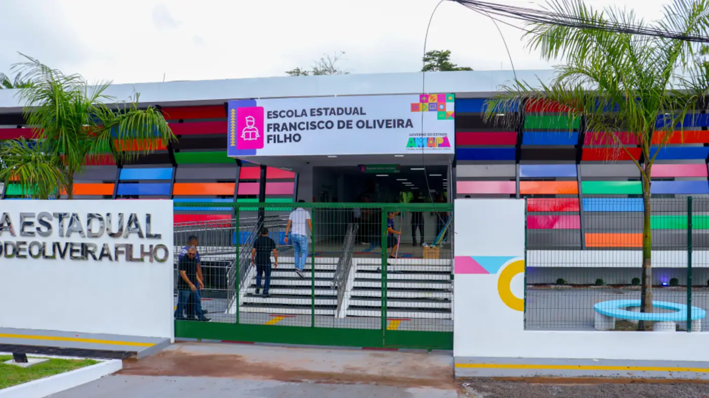 “Pedimos reformas, mas ganhamos uma escola nova”, diz professora durante entrega de unidade reconstruída pelo Governo do Amapá em Anauerapucu