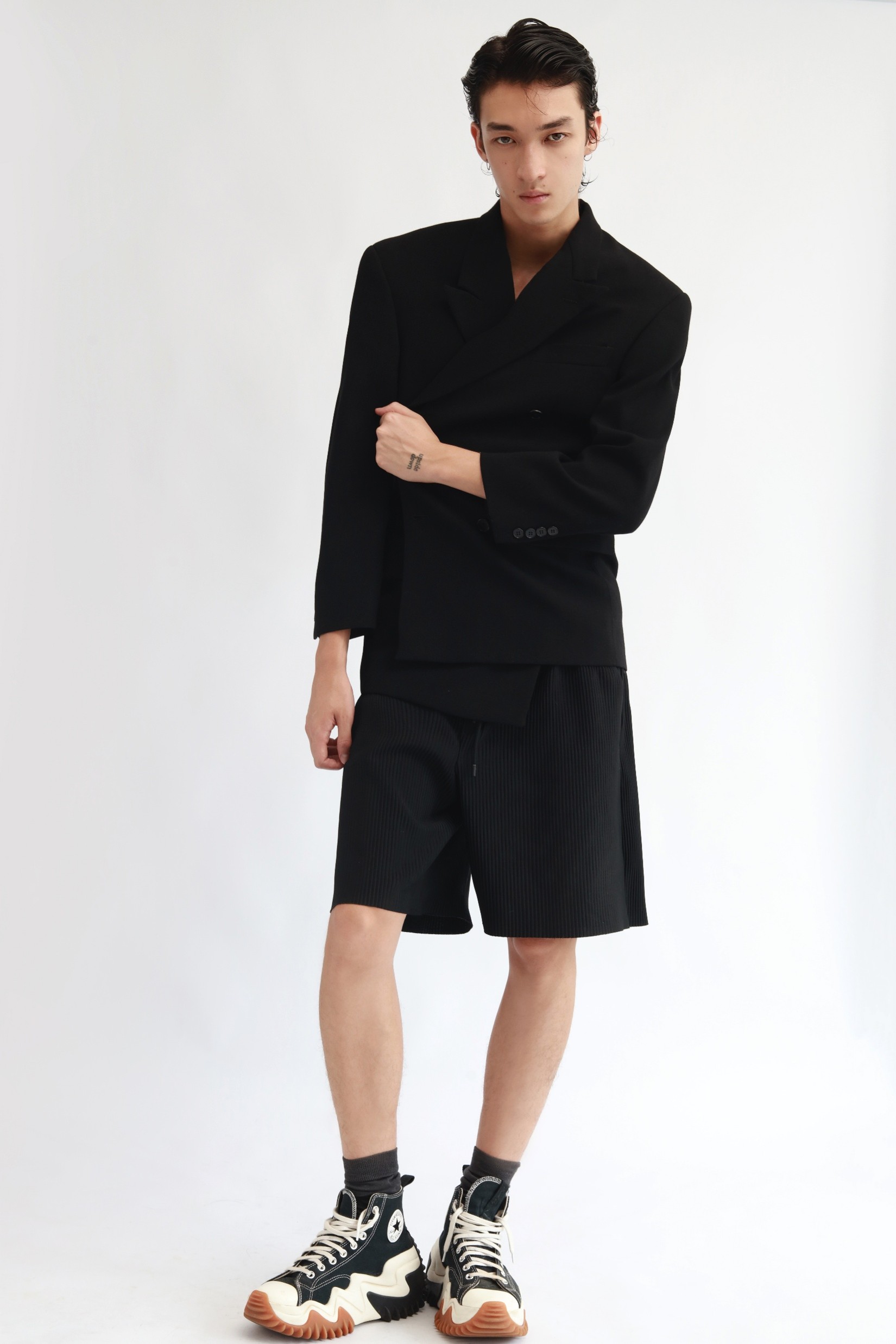 Beleza asiática ganha destaque nas passarelas!