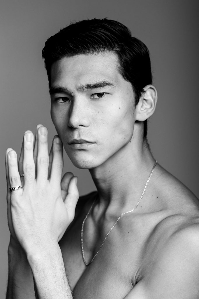 Beleza asiática ganha destaque nas passarelas!