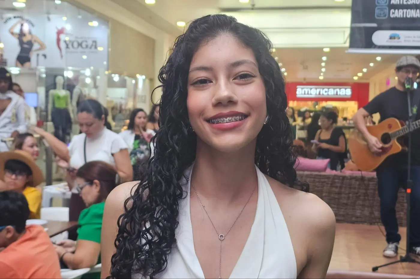 "Dia do Desenhista" reúne artistas e público em programação cultural no Macapá Shopping