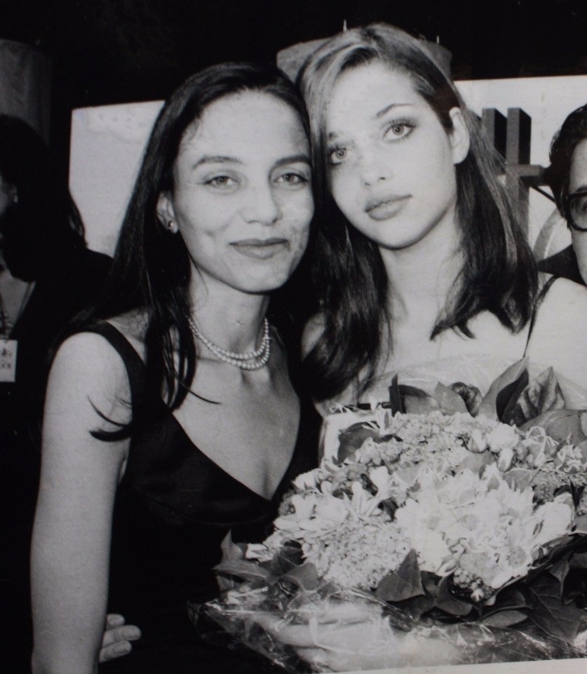 Gisele Bündchen, Isabeli Fontana, Lais Ribeiro, Ana Beatriz Barros e mais supermodelos surgem em retratos no início da carreira