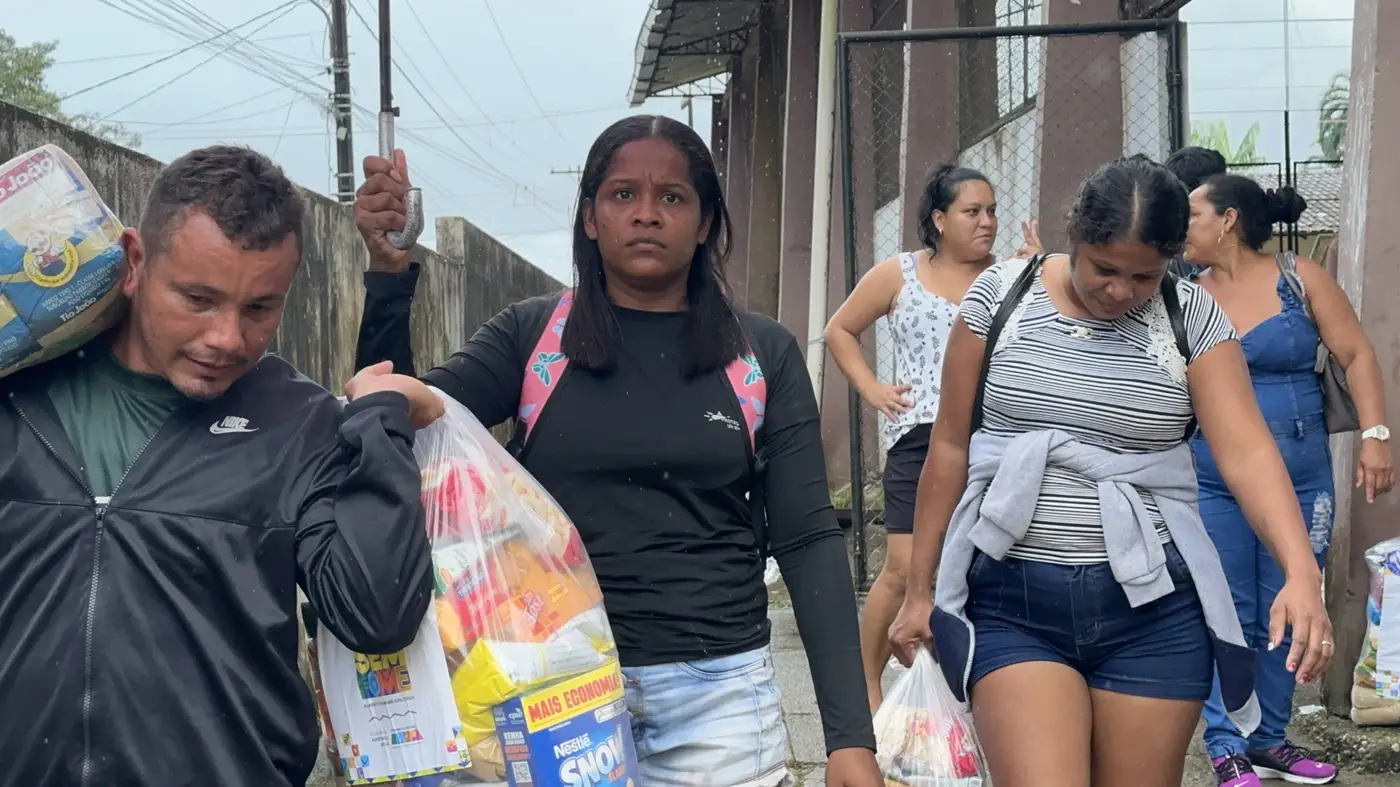 Governador Clécio acompanha mega ação do programa Mais Sorriso no distrito do Pacuí, em Macapá
