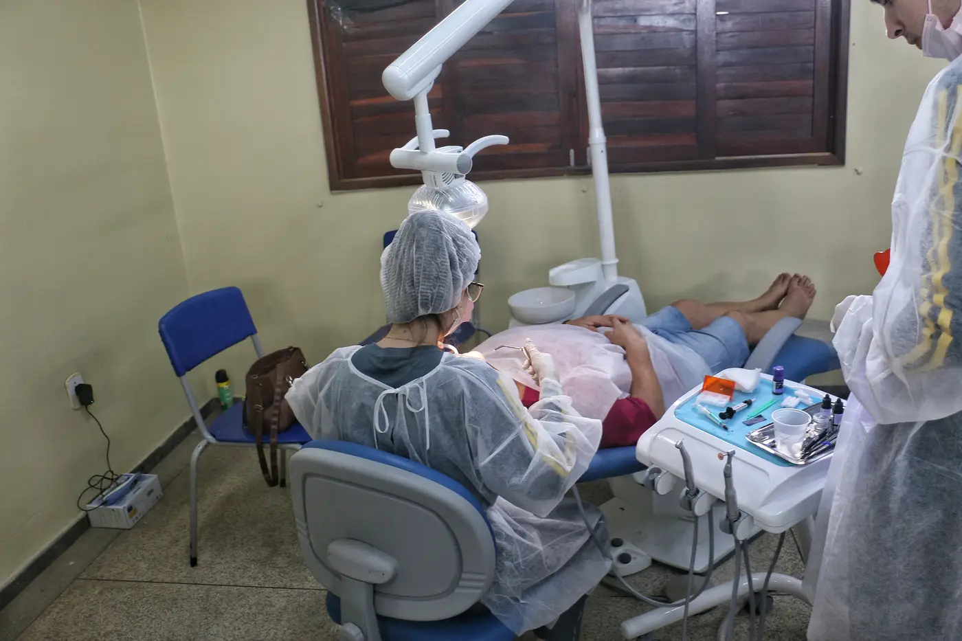 Governador Clécio acompanha mega ação do programa Mais Sorriso no distrito do Pacuí, em Macapá