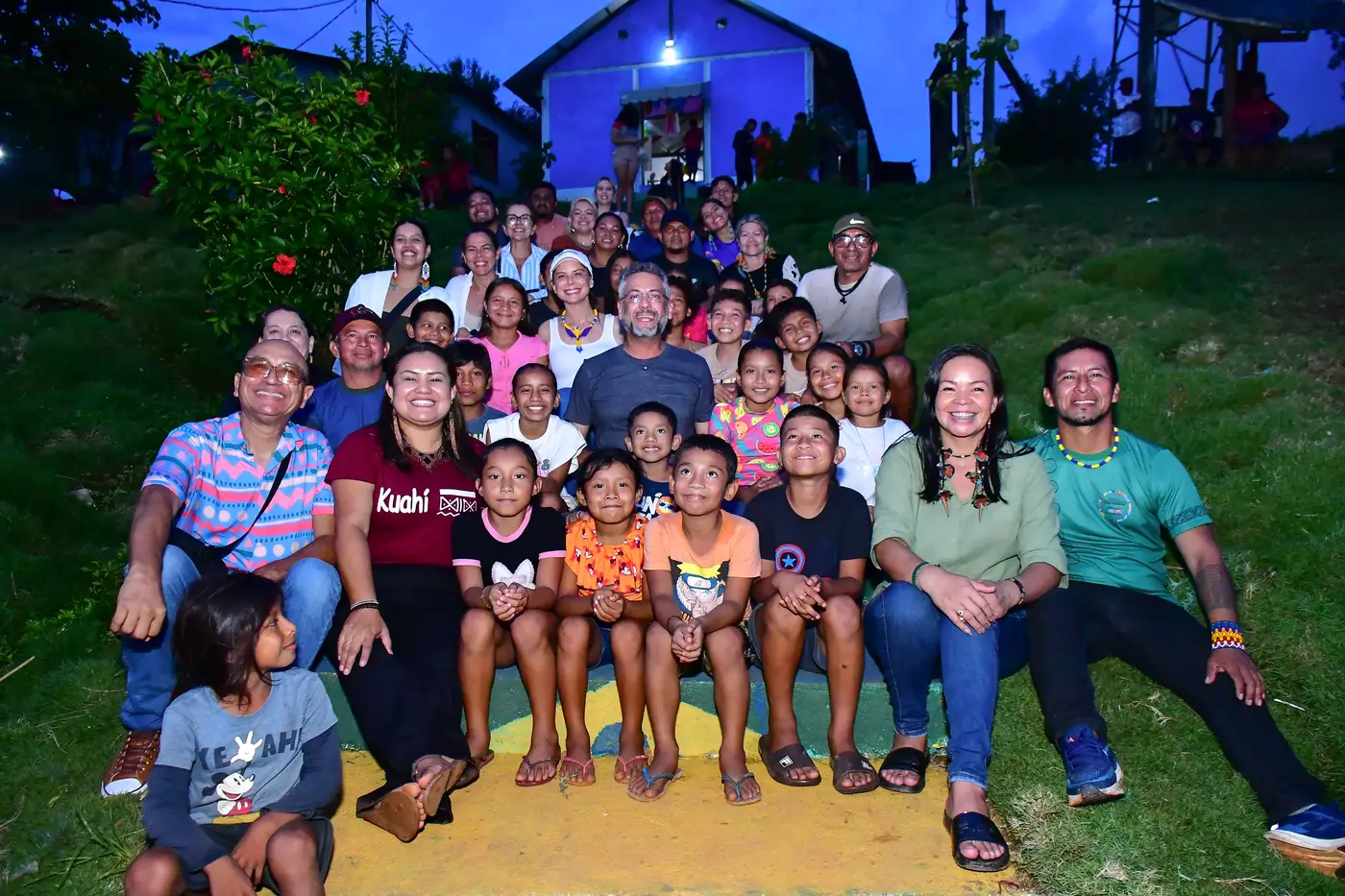 Governador Clécio participa da Festa do Divino Espírito Santo e reforça apoio às tradições indígenas no Oiapoque