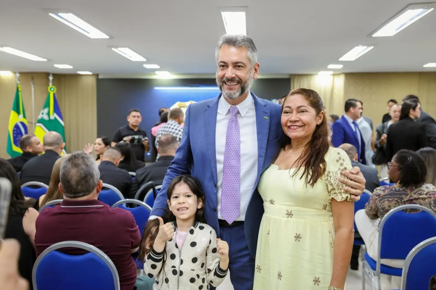 "Entram com espírito público de levar justiça para quem precisa", enfatiza governador Clécio ao nomear novos policiais civis do Amapá
