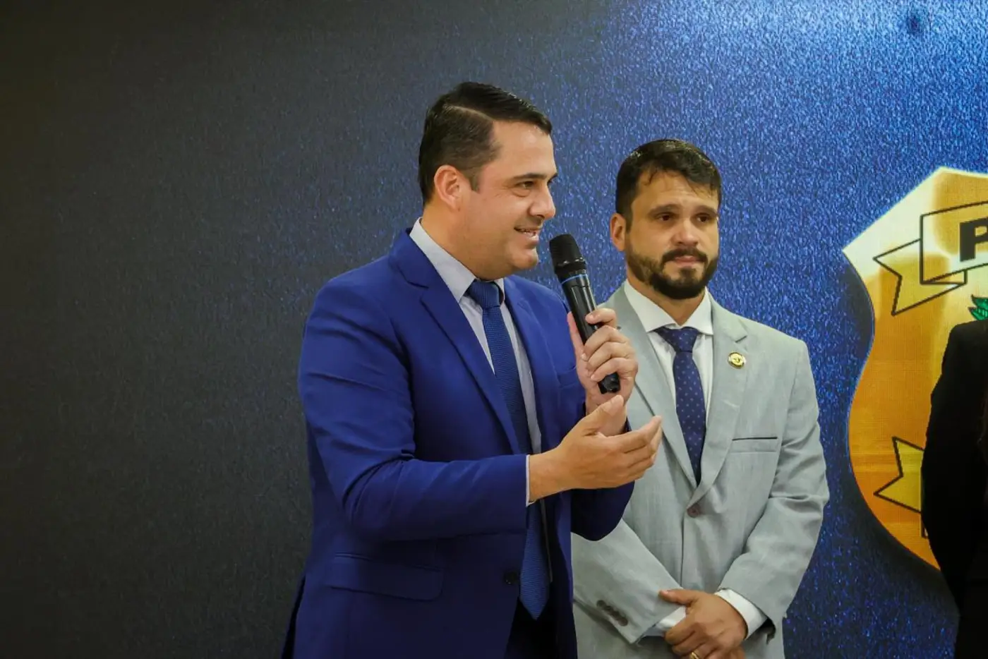 "Entram com espírito público de levar justiça para quem precisa", enfatiza governador Clécio ao nomear novos policiais civis do Amapá