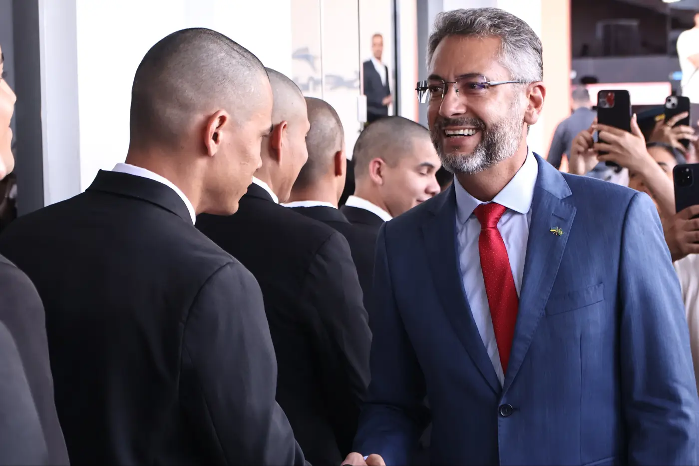 Governador Clécio Luís abre curso histórico e garante formação inédita de oficiais do Corpo de Bombeiros no Amapá