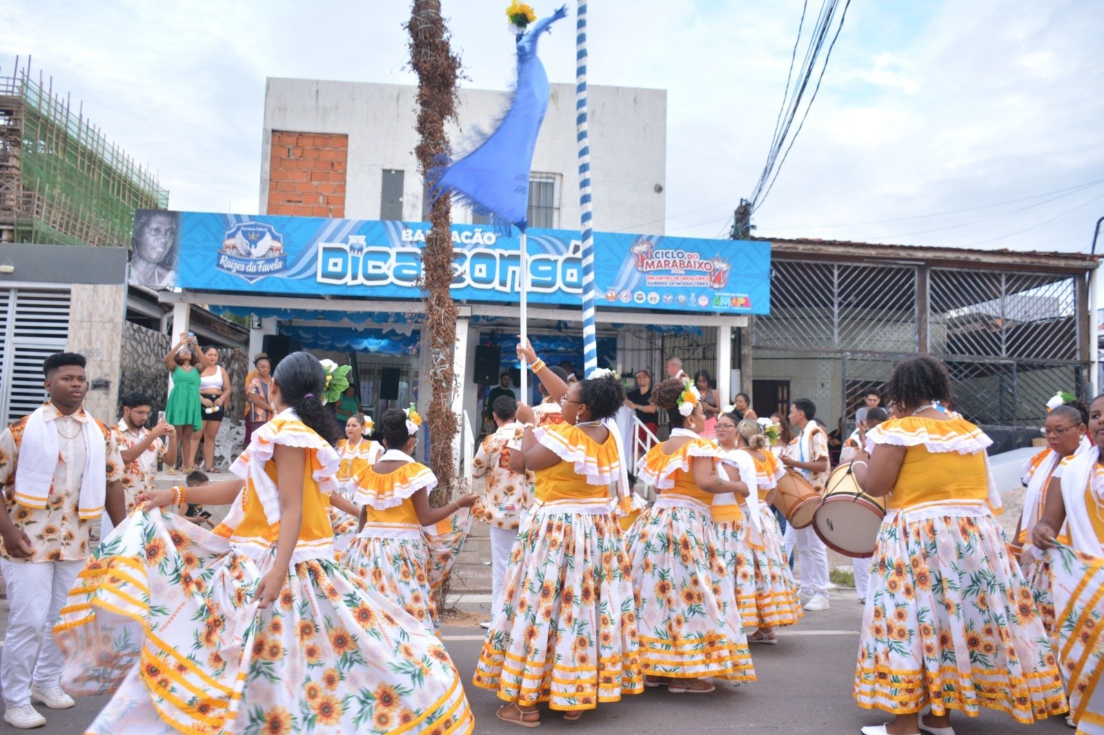 Derrubada dos mastros no “Domingo do Senhor” marca o encerramento do Ciclo do Marabaixo 2026, em Macapá
