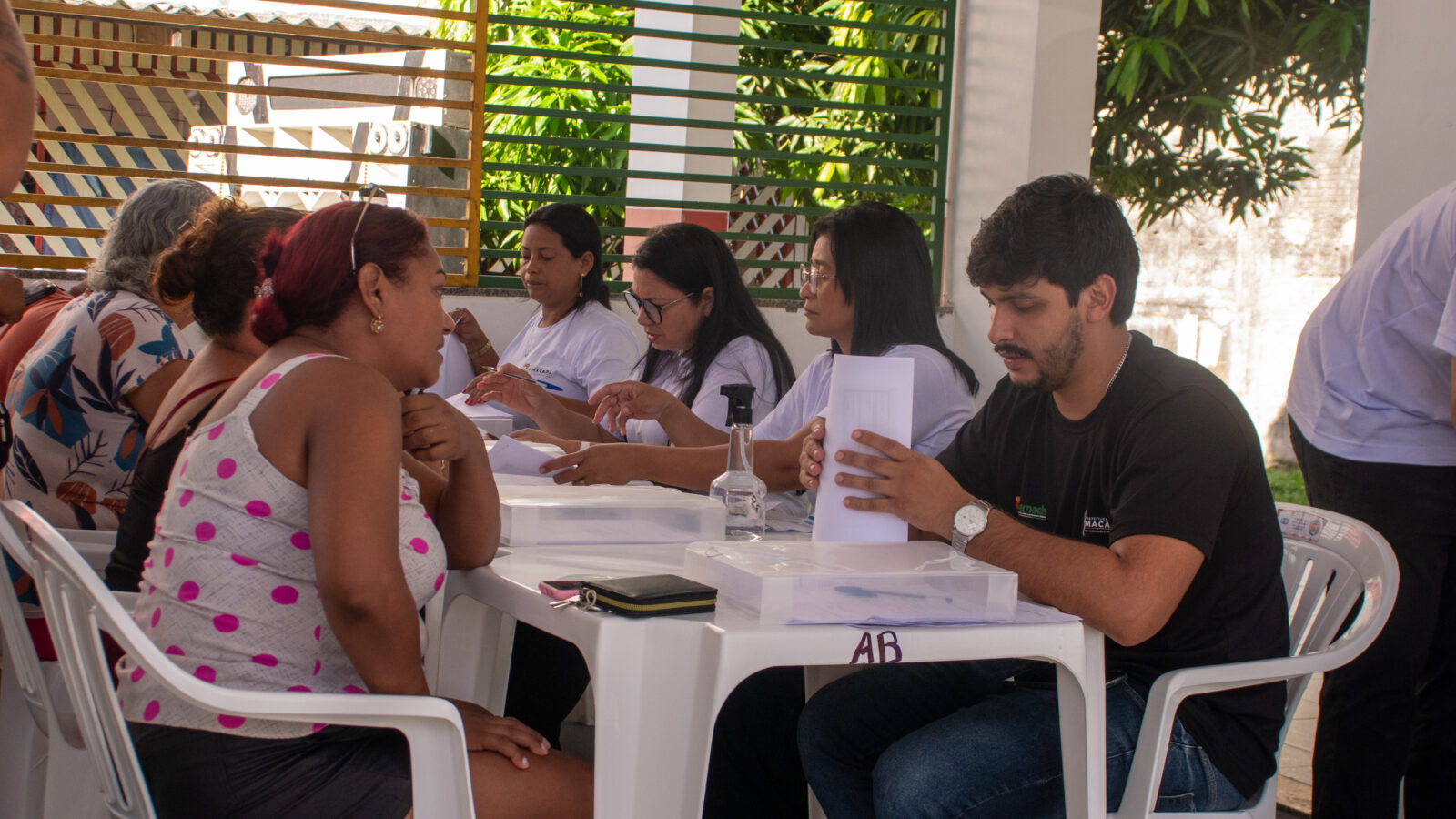 Prefeitura de Macapá inicia cadastramento para implantação de energia solar no Habitacional Mucajá