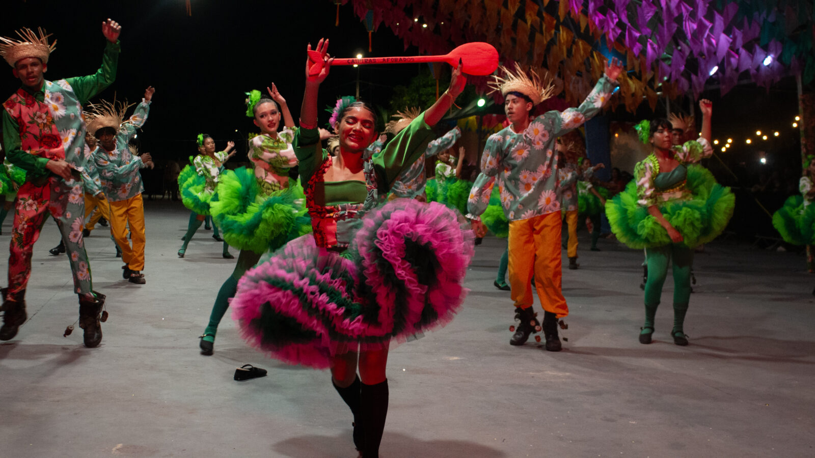 Animação das quadrilhas tradicionais marcam a primeira noite da Quadra Junina de Macapá