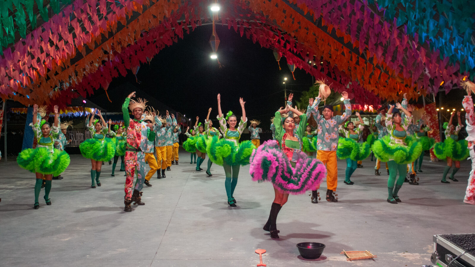 Animação das quadrilhas tradicionais marcam a primeira noite da Quadra Junina de Macapá