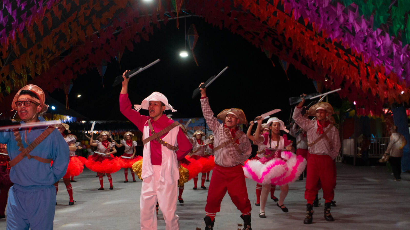Animação das quadrilhas tradicionais marcam a primeira noite da Quadra Junina de Macapá