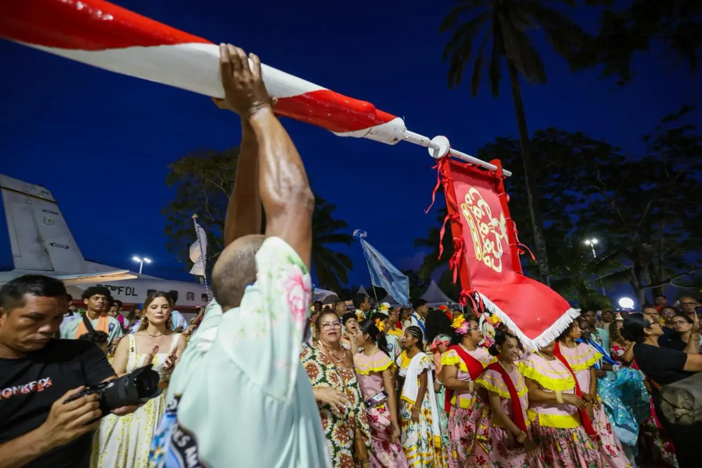 "Reafirmamos nossa história", enfatiza governador Clécio na abertura da Semana Estadual do Marabaixo com show de Alcione