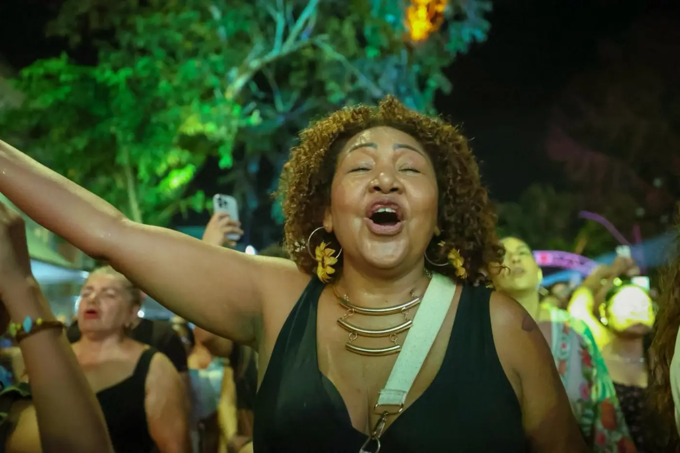 "É uma sorte ter me atracado com o Marabaixo", afirma Alcione em show que celebra a ancestralidade amapaense