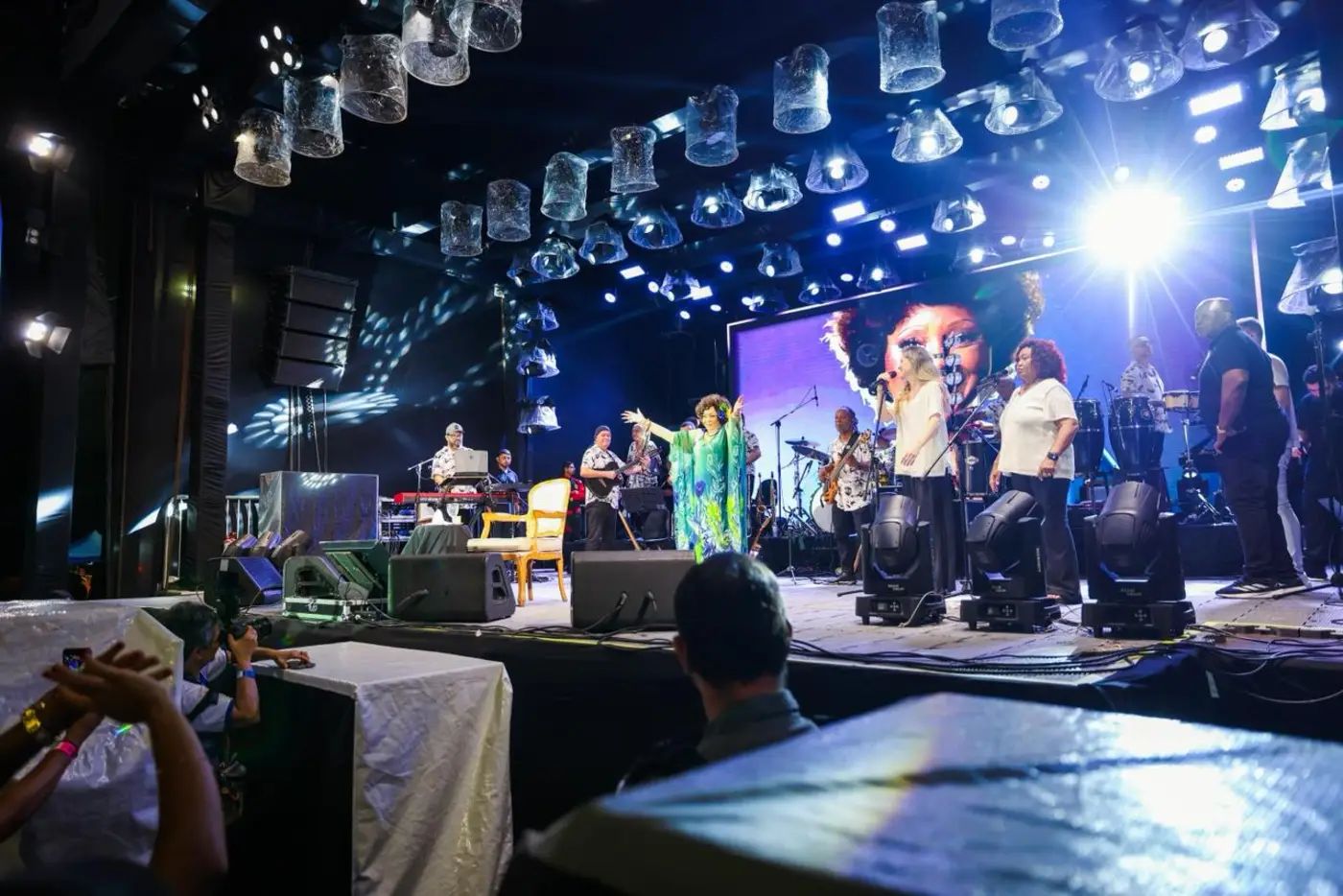 "É uma sorte ter me atracado com o Marabaixo", afirma Alcione em show que celebra a ancestralidade amapaense