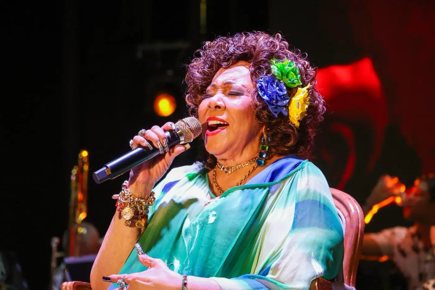 "É uma sorte ter me atracado com o Marabaixo", afirma Alcione em show que celebra a ancestralidade amapaense