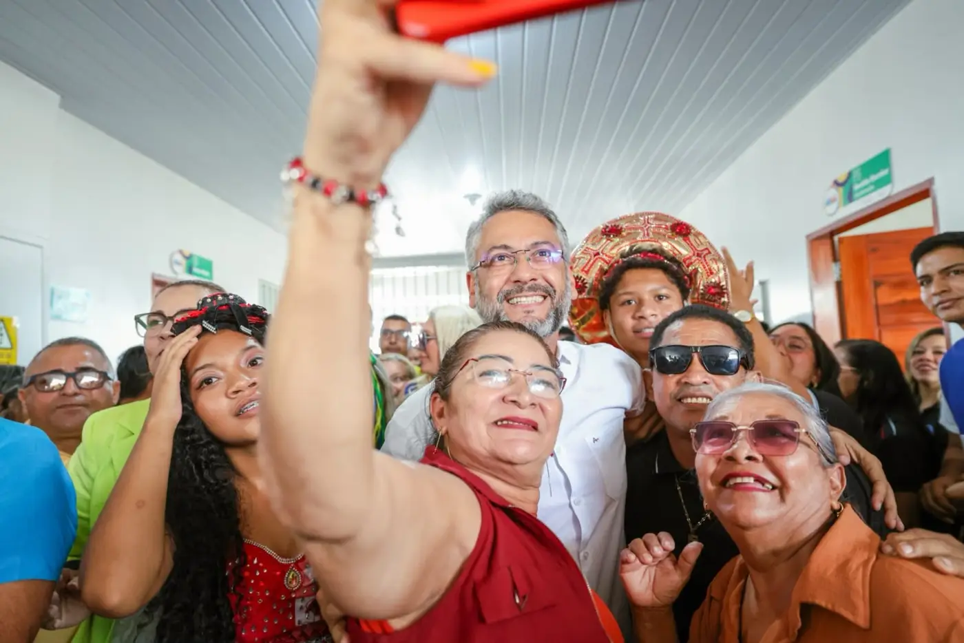 Na Zona Sul de Macapá, governador Clécio entrega a 47ª escola reconstruída da gestão: 'bonita, arejada e muito bem equipada para educar'