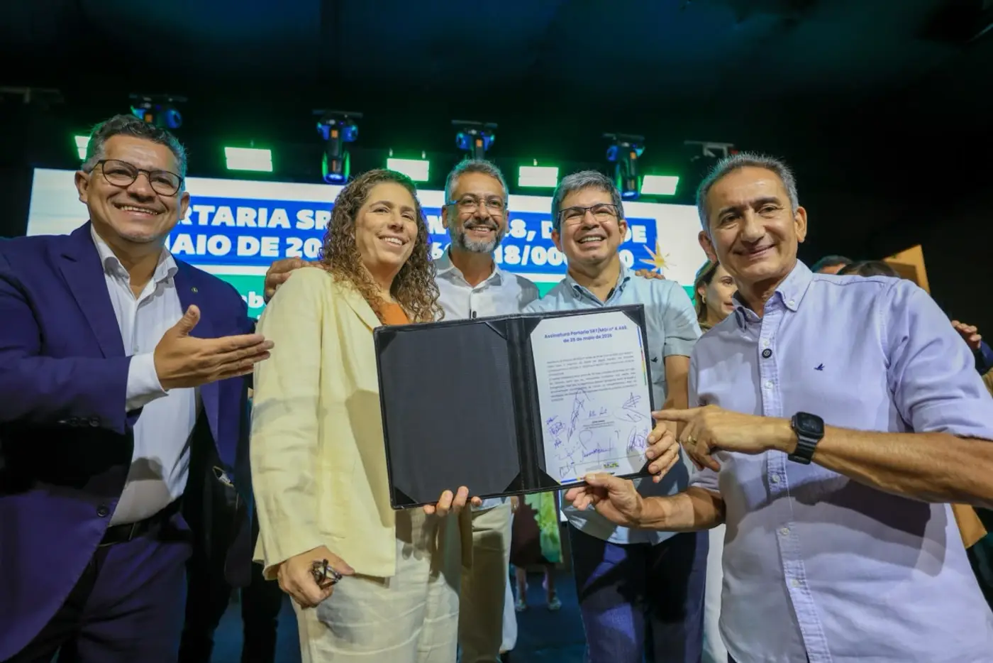 Governador Clécio e ministra Esther Dweck anunciam avanços históricos na transposição e habitação em Macapá: 'garantir direitos a quem mais precisa'