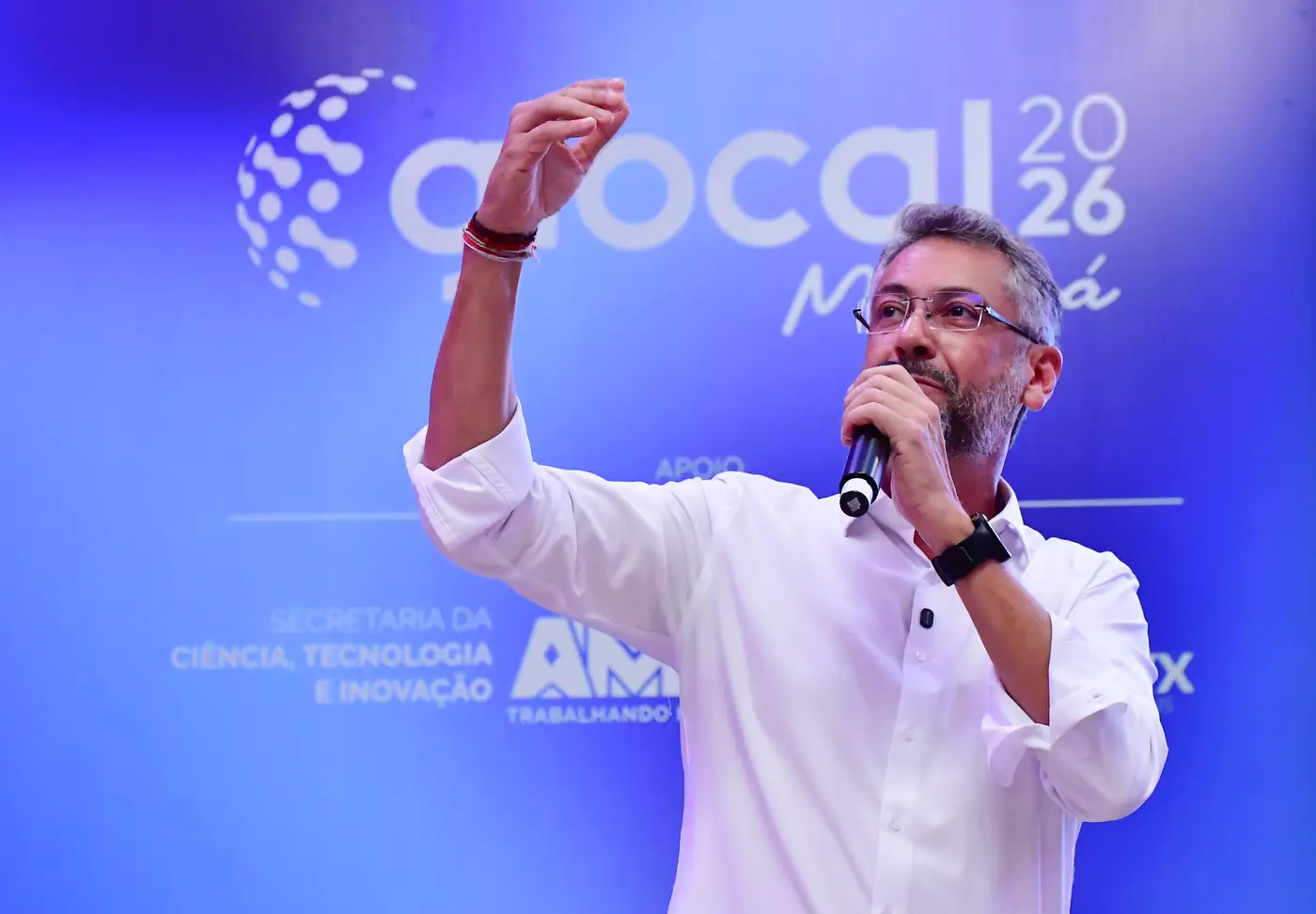 "O desenvolvimento que defendemos é o que inclui ao máximo e otimiza o que temos ao nosso dispor", cita Clécio na abertura do Glocal Amazônia no AP