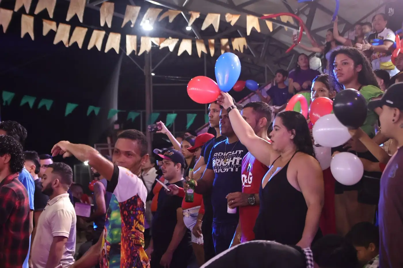 Viagem a Parintins inspira espetáculo da quadrilha As Piriguetes dos Matutos no Arraiá do Povo