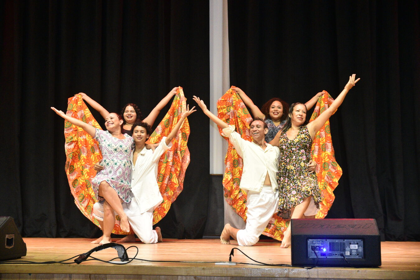 Público interage e prestigia artistas no Festival de Teatro e Dança do Macapá Verão 2026