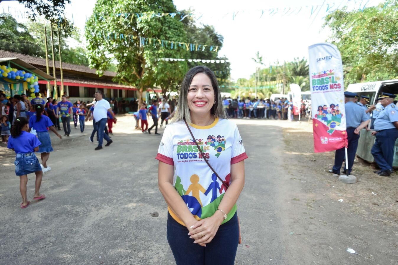Educação, cultura e cidadania tomam as ruas do Pacuí em Desfile Cívico da Prefeitura de Macapá