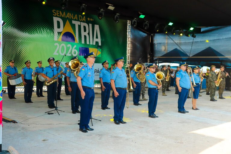 Desfile cívico Municipal destaca educação, diversidade e união no Sambódromo de Macapá