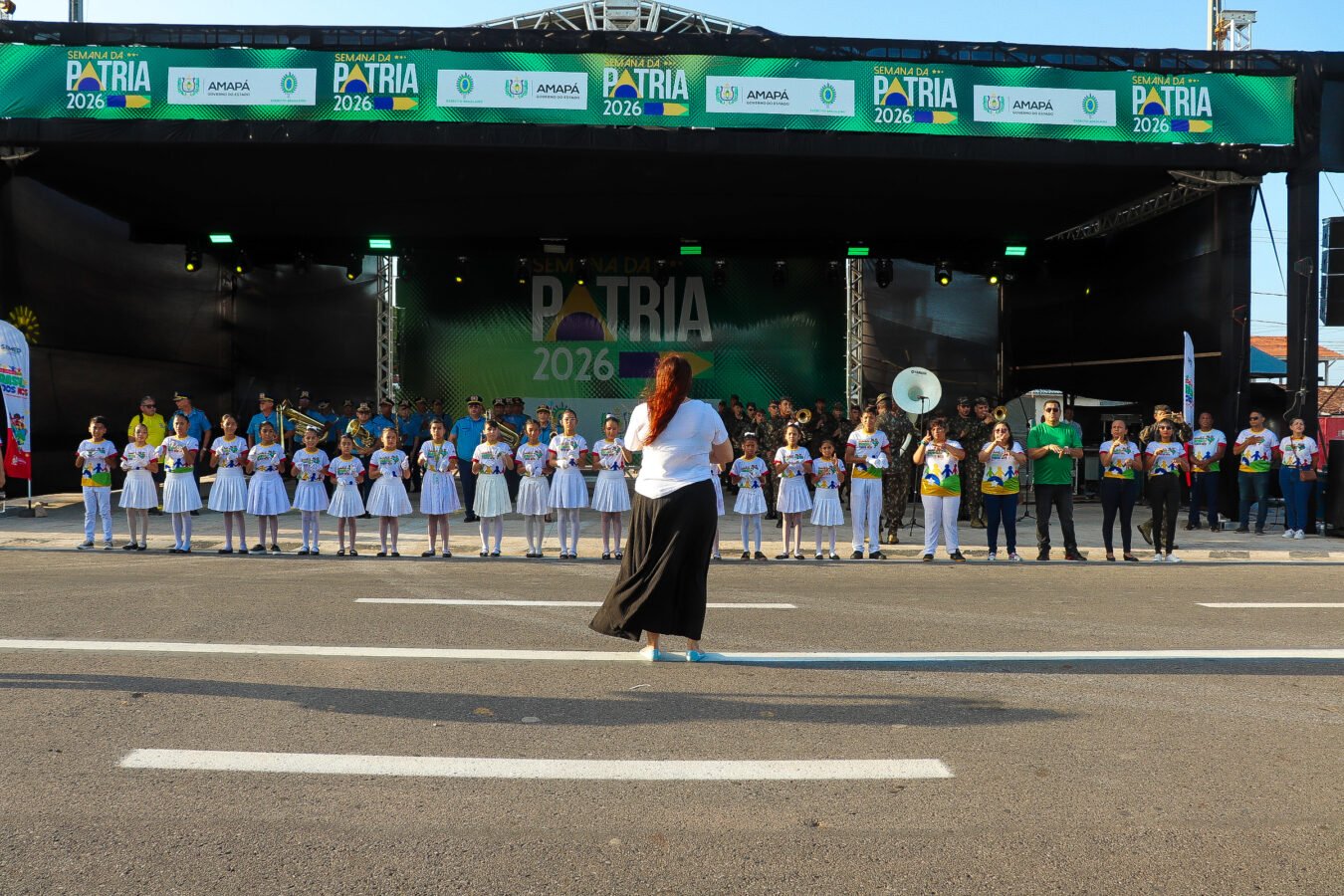 Desfile cívico Municipal destaca educação, diversidade e união no Sambódromo de Macapá