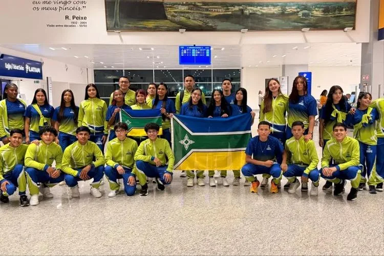 Com investimento do Governo do Estado, Time Amapá embarca para disputar os Jogos da Juventude em Foz do Iguaçu