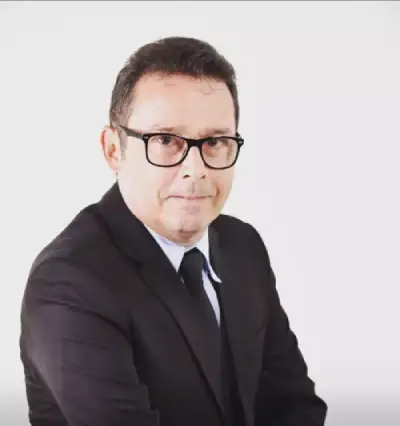 O desfile da Mangueira foi pujante, um espetáculo vibrante e emocionante