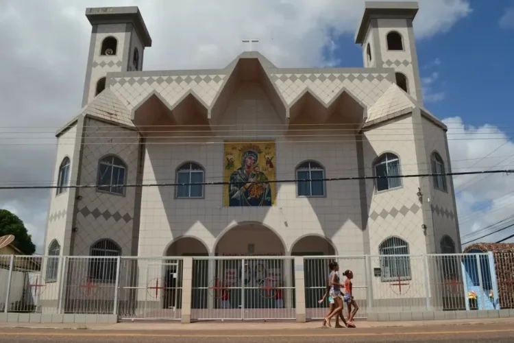 Santuário do Perpétuo Socorro: Onde a Fé e a Razão Edificam o Lar e a Sociedade
