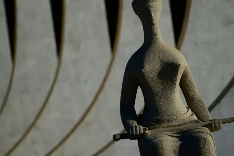 STF inicia julgamento sobre pagamento de penduricalhos a servidores