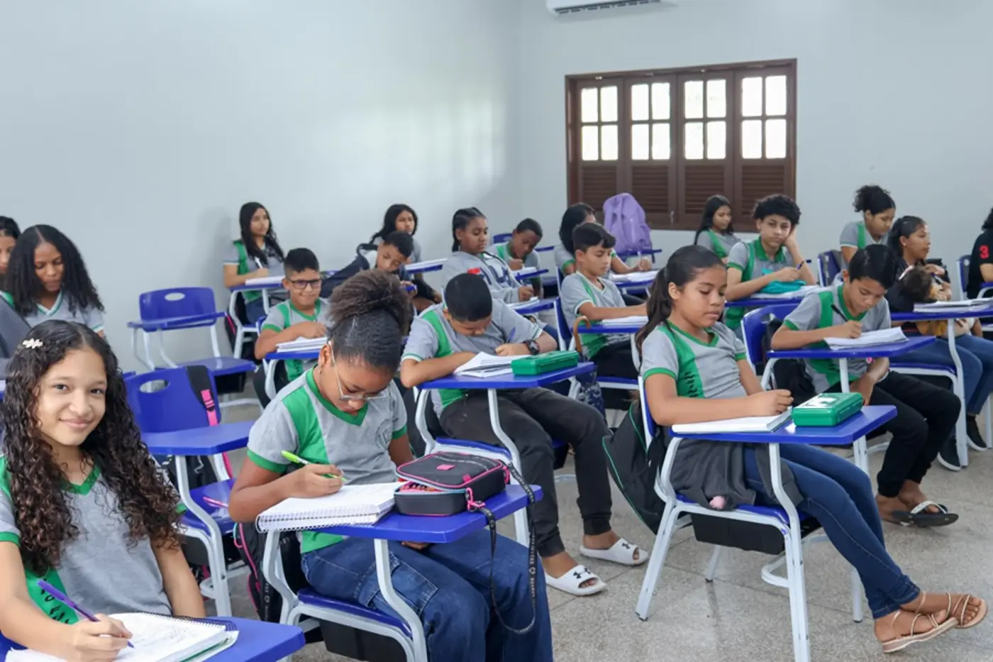 Taxas de abandono escolar e reprovação no Ensino Médio no Amapá diminuem, segundo dados do Censo Escolar 2025