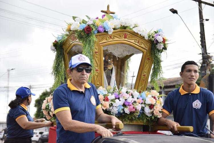 Prefeitura de Santana recebe visita da imagem de Nossa Senhora de Nazaré	