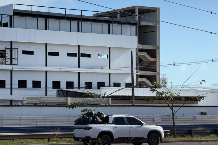 Laudos da PF, citados pelo ministro do STF, Flávio Dino, indicam suspeita de fraude na licitação do hospital municipal de Macapá