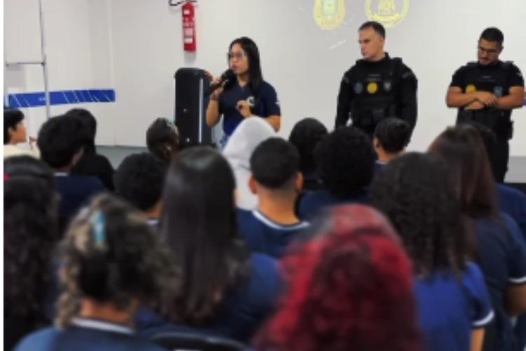 Em Santana, Polícia Civil ministra palestra sobre prevenção aos crimes cibernéticos para estudantes