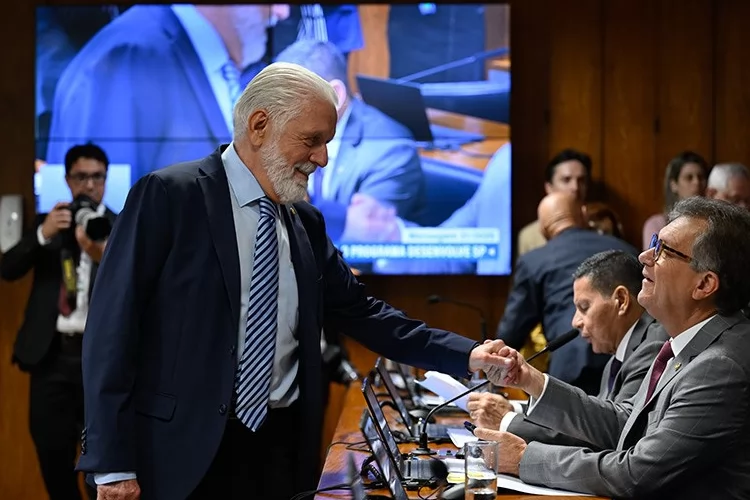 Isenção de IR até dois salários mínimos vai a Plenário