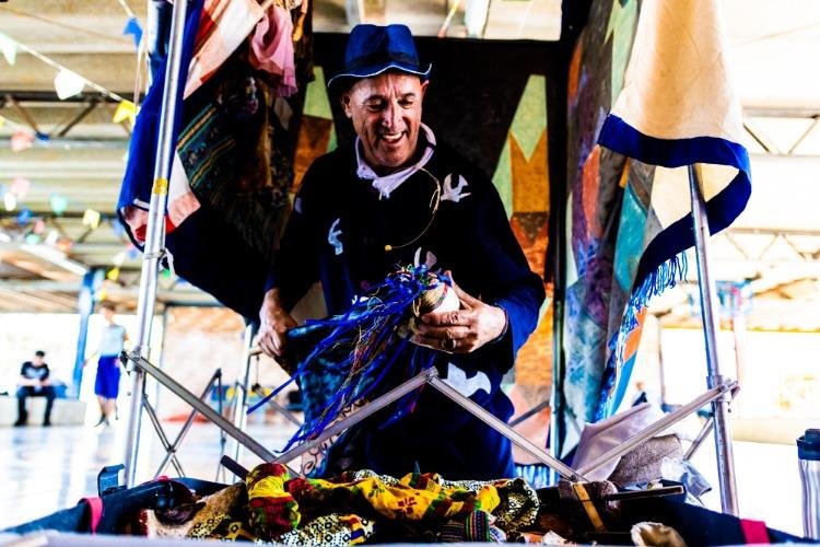 Teatro popular de bonecos encerra turnê amazônica em escolas quilombolas estaduais de Macapá