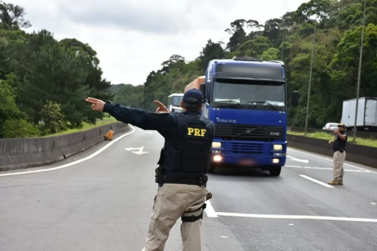 MPF pede a condenação de transportadora recordista em multas por excesso de peso nas rodovias federais do Amapá