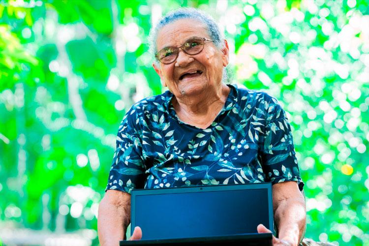 Mulheres extrativistas e ribeirinhas no Pará recebem computadores do Ministério das Comunicações