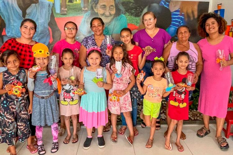 Projeto Recriar: Crianças do Centro de Referência da Assistência Social União confeccionam brinquedos recicláveis