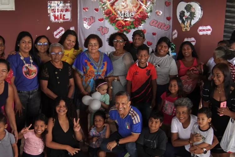 Prefeito de Macapá visita comunidade quilombola de Ilha Redonda, ouve moradores e anuncia melhorias para a localidade