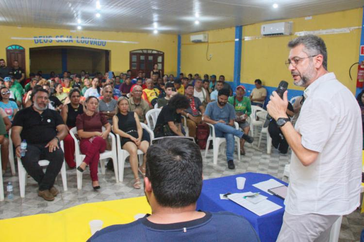 Governador Clécio Luís anuncia R$ 500 mil em linha de crédito para mototaxistas renovarem frota em Oiapoque