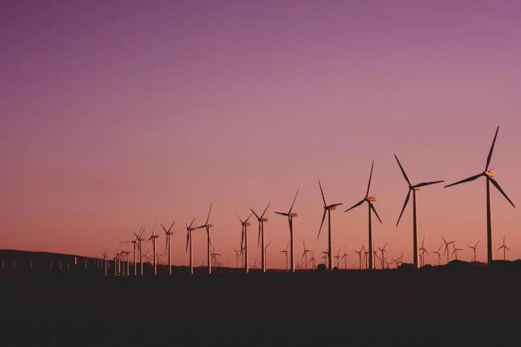Governo antecipa geração de energia para reduzir riscos de impactos do El Niño