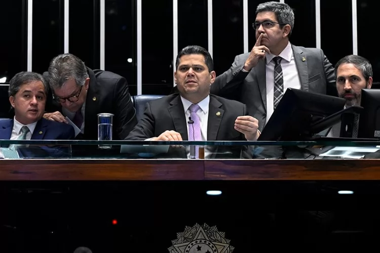 Após encontro com Lula, Davi diz que ‘diálogo foi restabelecido’