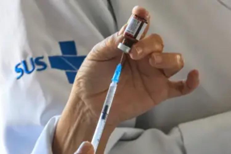 SUS inicia distribuição da Pneumo 20 para idosos com 85 anos ou mais