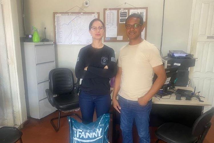 Presidente da Câmara de Vereadores inicia projeto de comedouros de ração para animais de rua